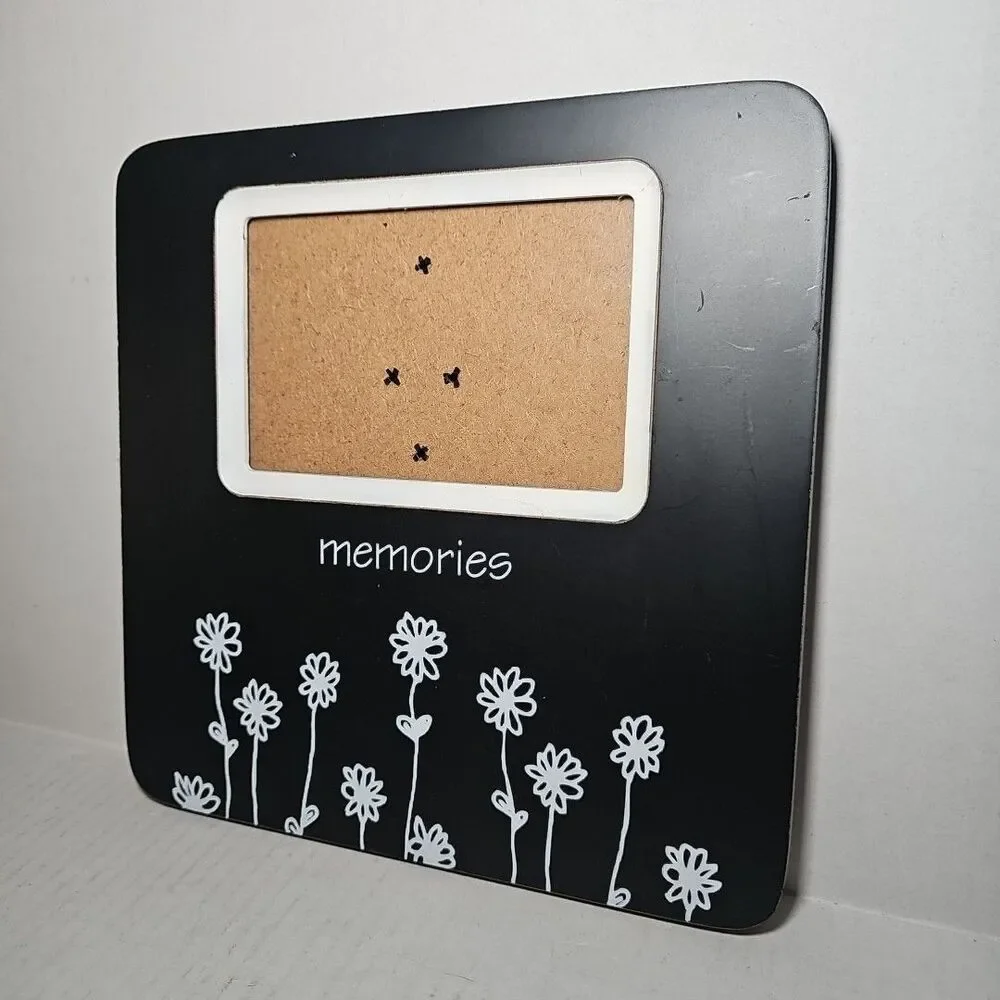 Black And White Flower Memories 4x6 Photo Frame